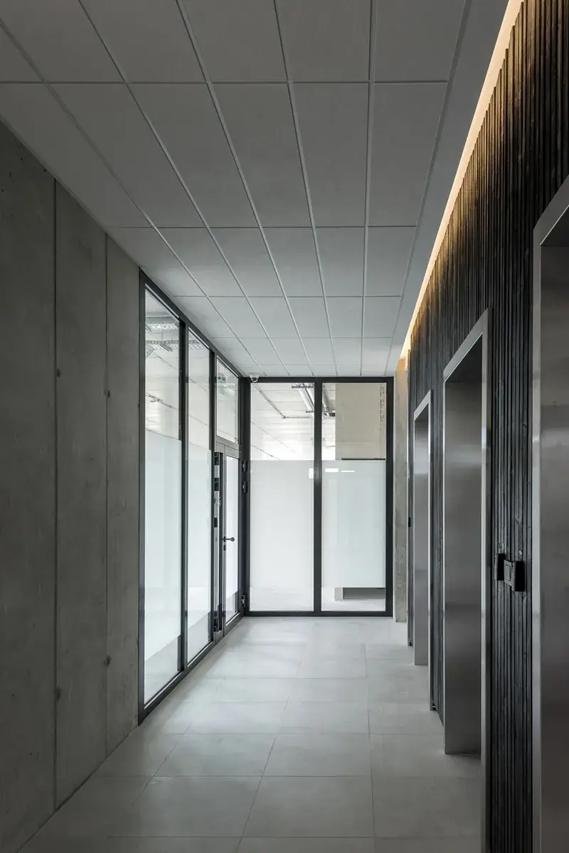 Modern office - Image 10